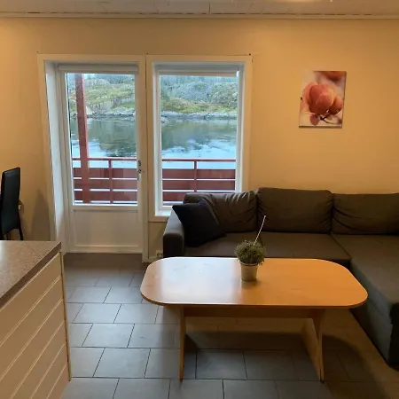 Tjellsto Xiv Apartment Tjeldsto